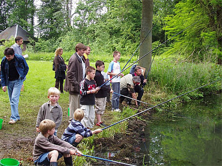 Etang d'initiation à la pêche - Pêche en Fête 2006