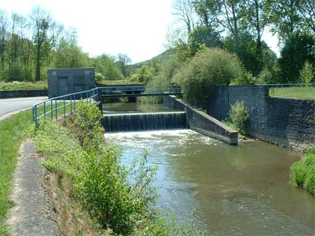 Barrage sur la rivière Eau d'Heure